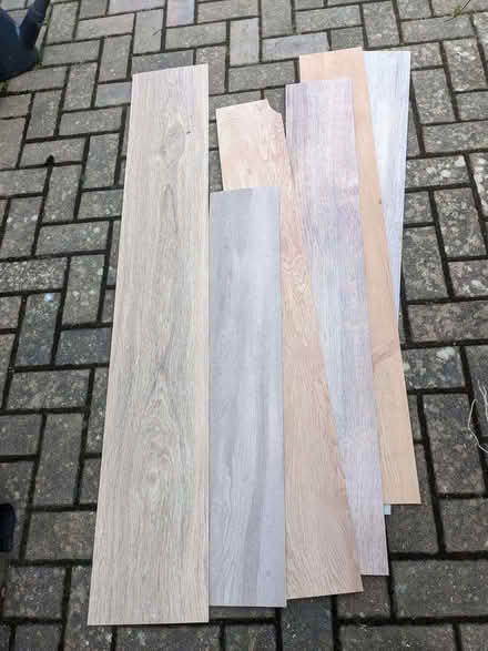 Photo of free Karndean full size lvt planks - different colours (Hazlemere HP15) #1