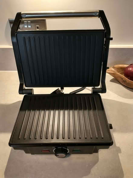 Photo of free Panini/Grill (Balloch G83) #3