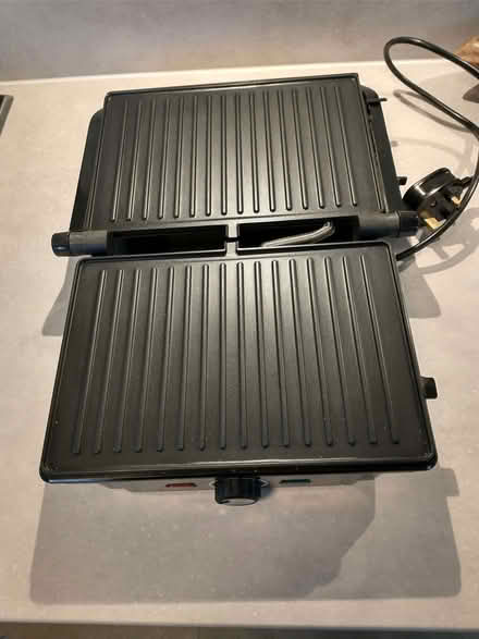 Photo of free Panini/Grill (Balloch G83) #2