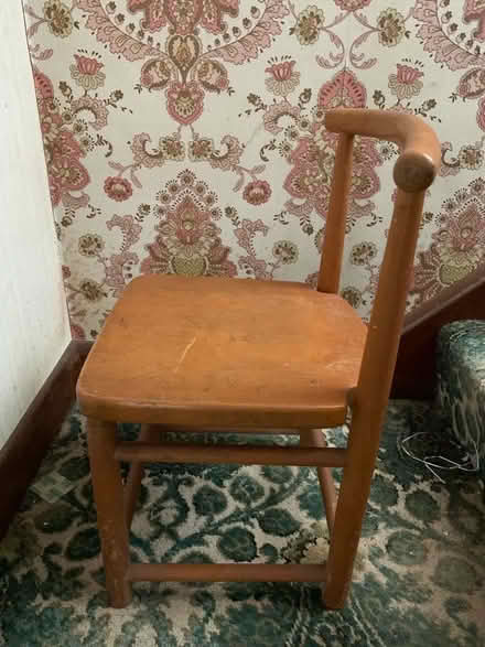 Photo of free Vintage children’s wooden chair (Rusthall TN3) #3