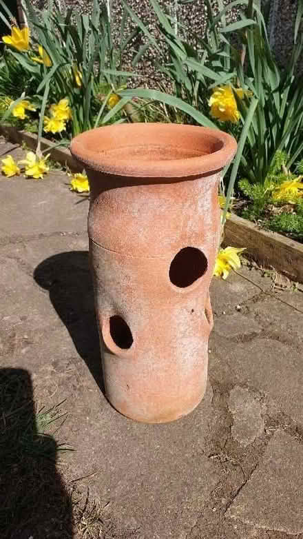 Photo of free Terracotta strawberry planter (Oakridge RG21) #1