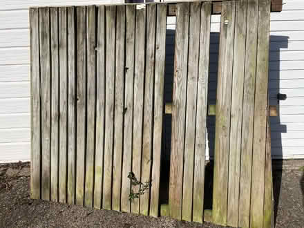 Photo of free Fence Panels, x 3 & half, 5' tall. (CT2) #4