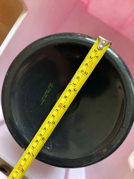 Photo of free 2 big black plastic jars with lids (E5 UpperClapton) #2