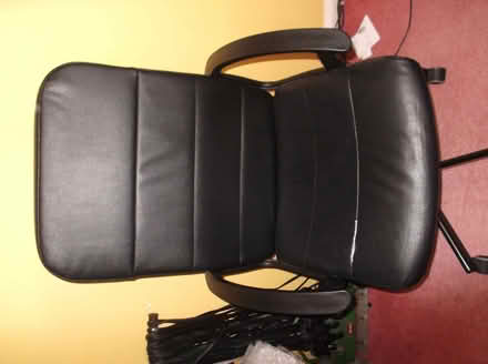 Photo of free Office chair, black, high back, 5 wheels. (Langley SL3) #3