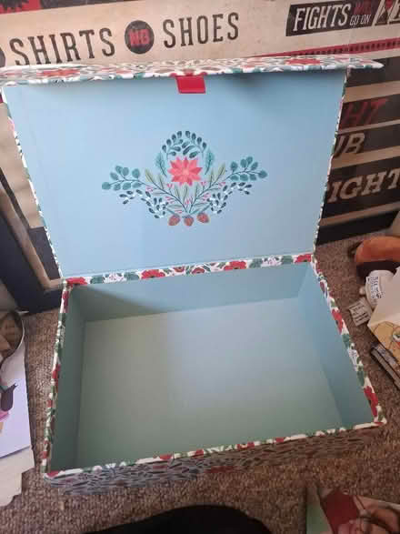 Photo of free Gift box (Seaside BN22) #2
