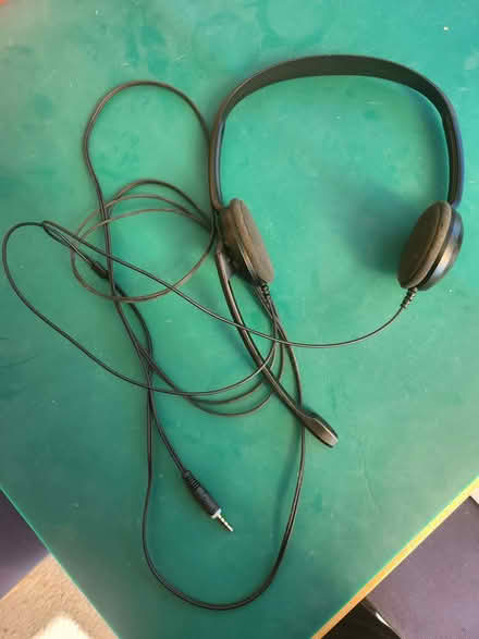 Photo of free Plug in head phones (Drylaw EH4) #1