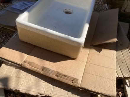 Photo of free stoneware "butler's" sink (Lewes BN7) #2