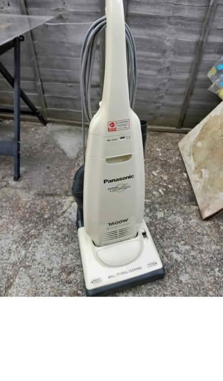 Photo of Panasonic Upright Vacuum Cleaner (can be broken) (Old Town TN40) #3