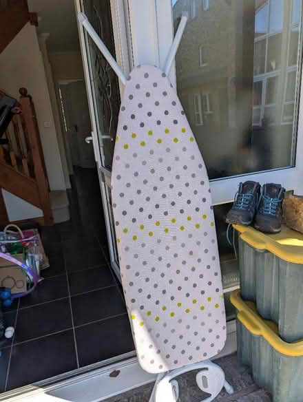 Photo of free Ironing board (Hornby LA2) #1