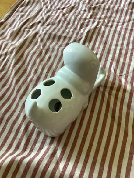 Photo of free Hippo toothbrush/paintbrush holder (Southwark SE1) #2