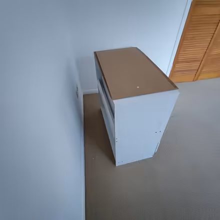 Photo of free Small chest of drawers (Rotherhithe SE16) #2