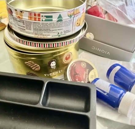 Photo of free Nice Bag-Tins/Arts+Craft Containers (Chelsea) #3