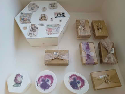 Photo of free Empty gift boxes. Five decoupage boxes, 6 mini gold boxes. (Risinghurst OX3) #2
