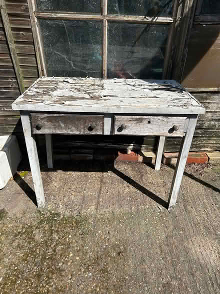 Photo of free Old table (Epsom KT19) #1