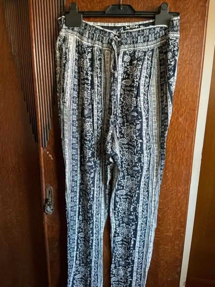 Photo of free Women’s clothes, size 10 (Hadleigh SS7) #2