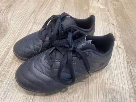 Photo of free Astroturf football boots kids 12’s (Alsager ST7) #1