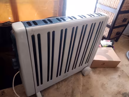 Photo of free Dimplix Heater (Wester Hailes EH14) #1