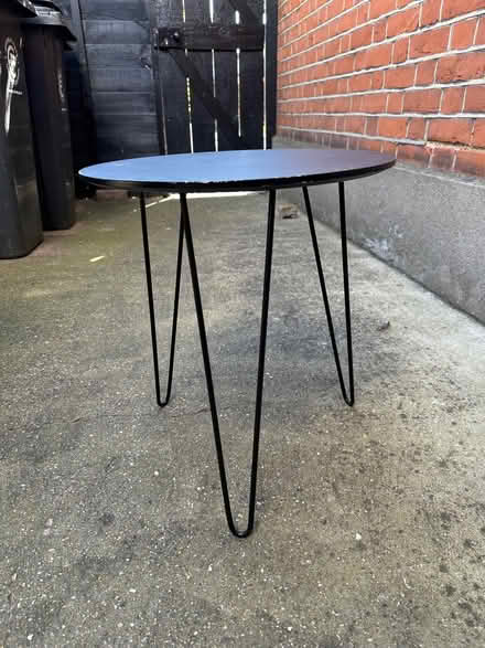 Photo of free Coffee table. (Buckhurst Hill IG9) #4