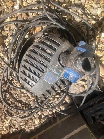 Photo of free Pond pump (Woodhouse Eaves LE12) #1