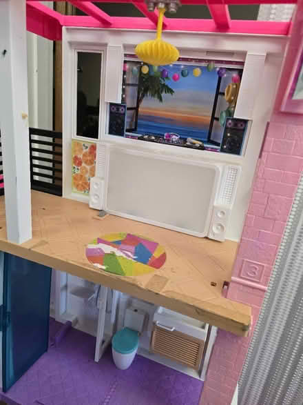Photo of free Barbie dream house (Flitwick) #3