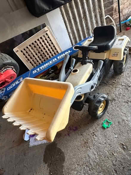 Photo of free Digger ride on (Hoddesdon EN11) #1