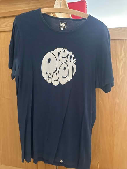Photo of free Men’s medium pretty green tee (Liverpool L7) #1