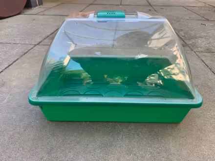 Photo of free Propagating Tray & Cover (Churchdown GL3) #1