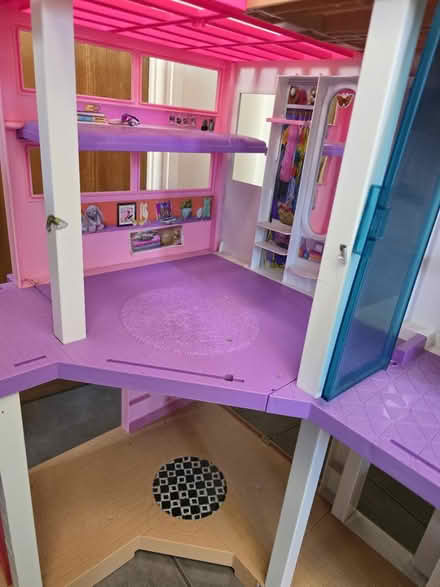 Photo of free Barbie dream house (Flitwick) #4