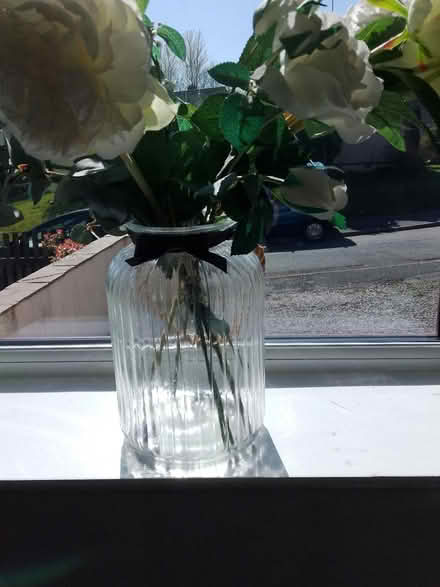 Photo of free Glass vase with artificial flowers (Stacksteads OL13) #2
