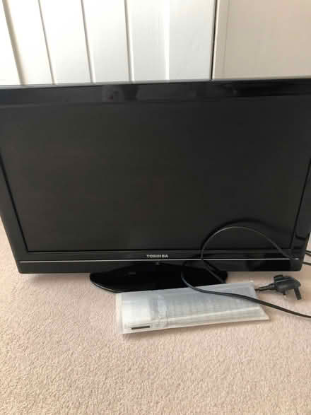 Photo of free Toshiba Tv (Molesey KT8) #1