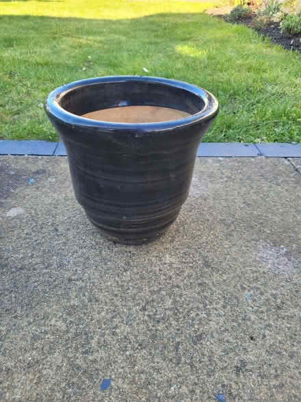 Photo of free Plant pot 1 (Warden Hill GL51) #1