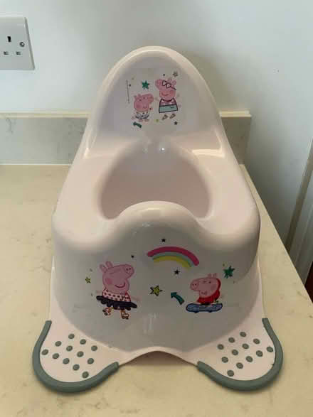 Photo of free Peppa Pig potty (Teddington TW11) #1