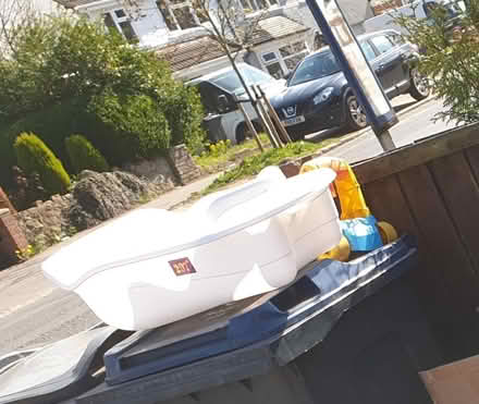 Photo of free Baby bath and bath seat (B9 5JG) #1