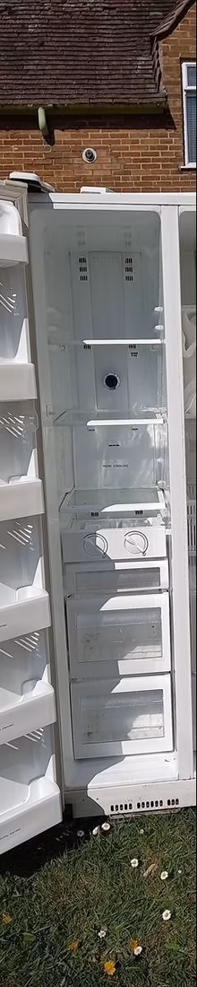 Photo of free Samsung, no frost, fridge freezer (CH49) #2