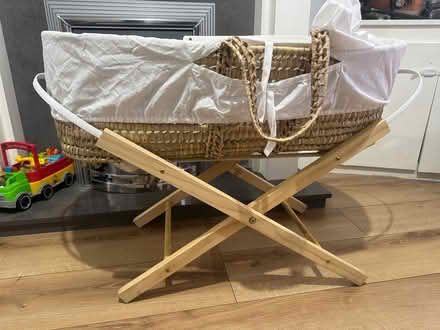 Photo of free Moses Basket (L4) #1