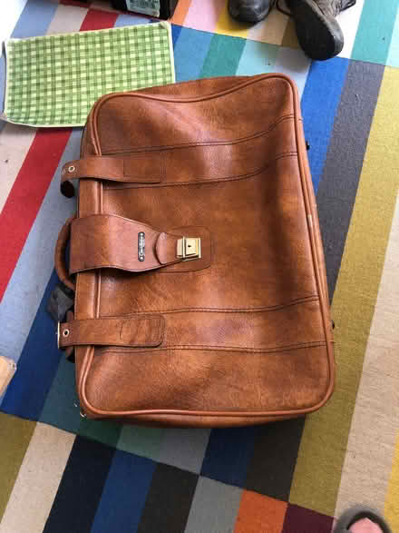 Photo of free Old fashioned suitcase (Packsaddle BA11) #1