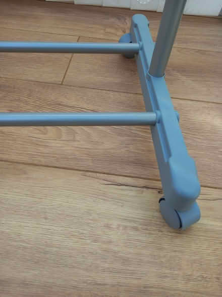 Photo of free Clothes rail on wheels (Claybrooke Parva LE17) #4