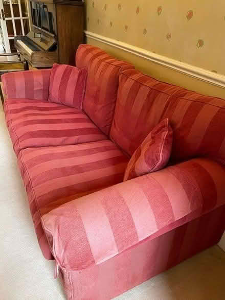 Photo of free Sofa (Roundhay LS8) #3