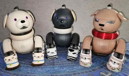 Photo of Old toy robots (Shooters hill SE3) #1