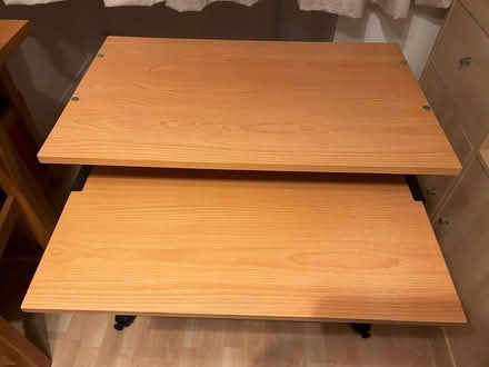 Photo of free Desk for PC or Laptop on wheels (Shelton SY3) #2