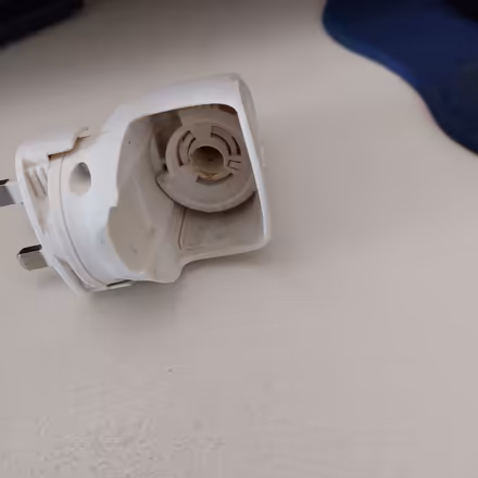 Photo of free feliway plug-in diffuser for cats (Fords Farm RG31) #2