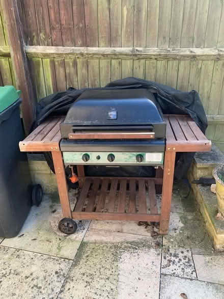 Photo of free sunshine legend gas bbq - with gas bottle - very heavy (Shilton OX18) #3