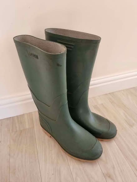 Photo of free Adult size 9 wellies (Lakeside LA12) #1