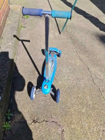 Photo of free 4 wheel scooter (Newstead NG15) #1