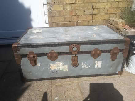 Photo of free Trunk (HP13 near railway station) #1