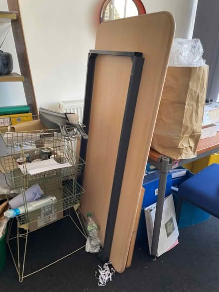 Photo of free Table /desk (SE19) #1