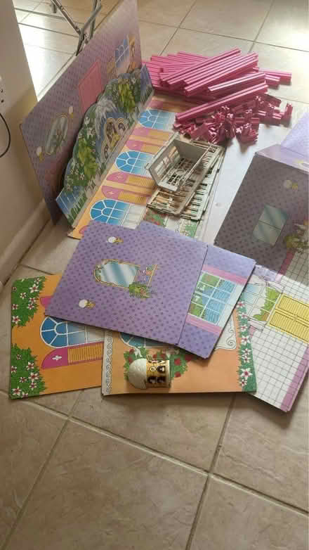 Photo of free Sindy Doll house (Brightwell OX10) #1