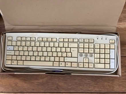 Photo of free Vintage Computer Keyboard. (Ash EX20) #2