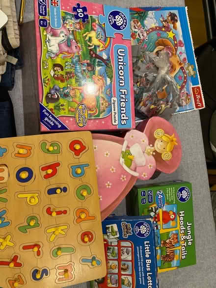 Photo of free Children’s jigsaws and games (Sw195qb) #1