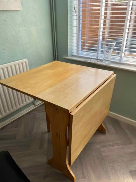 Photo of free Folding table and chairs (Scunthorpe DN15) #1